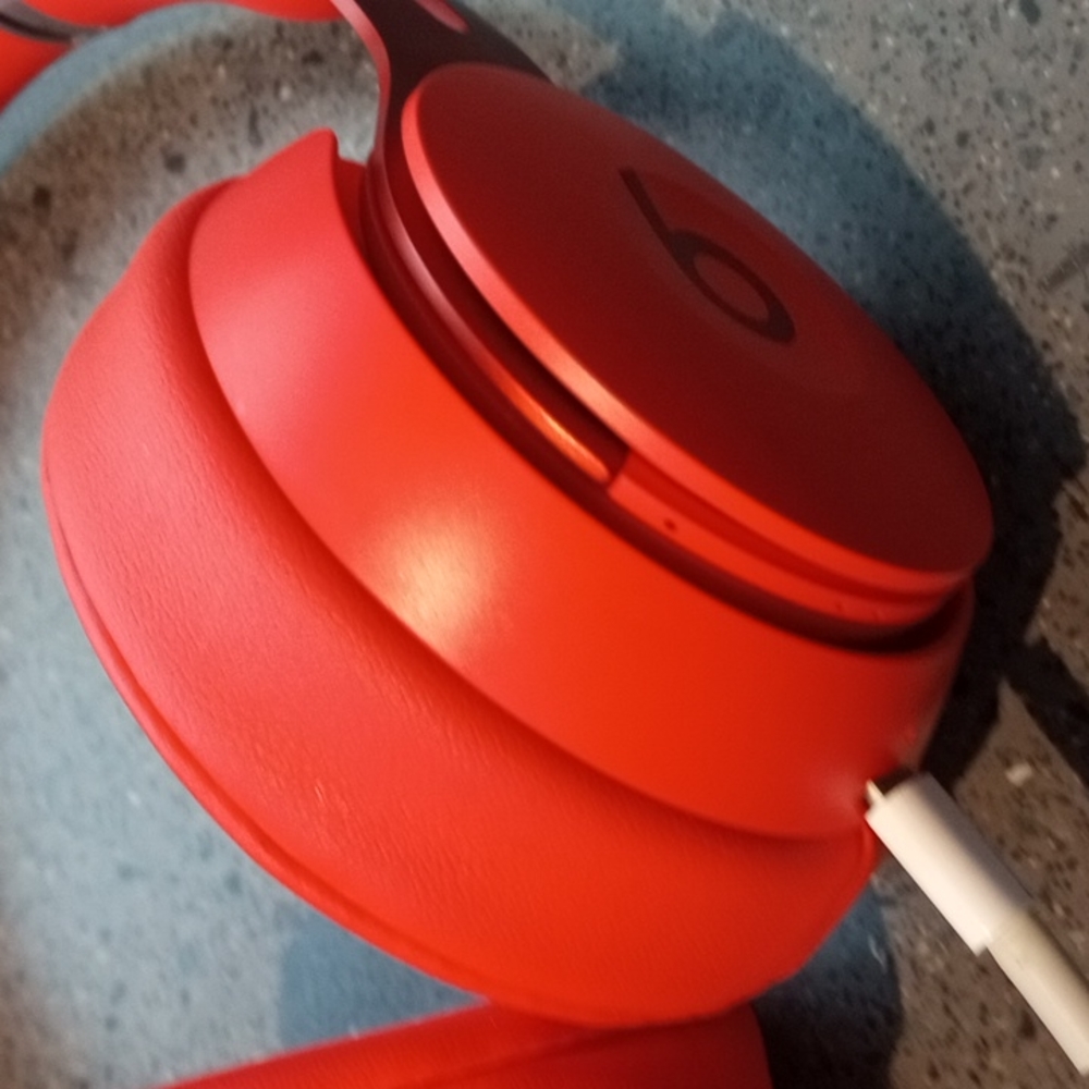 Wireless headphones